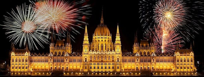 Cruzeiro de Ano Novo em Budapeste com jantar e bebidas gratuitas